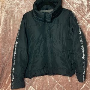 ABERCROMBIE LOGO PUFFER JACKET